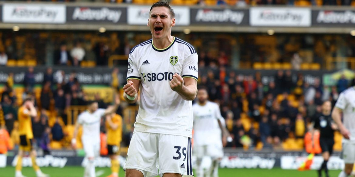 Leeds handed quadruple boost before Cardiff as £35k-p/w ace close to return