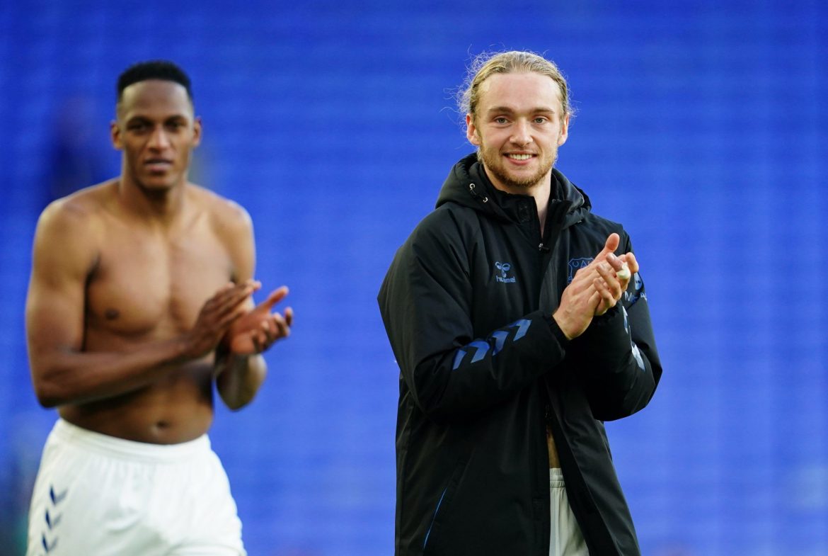 Excitement for Tom Davies transfer links