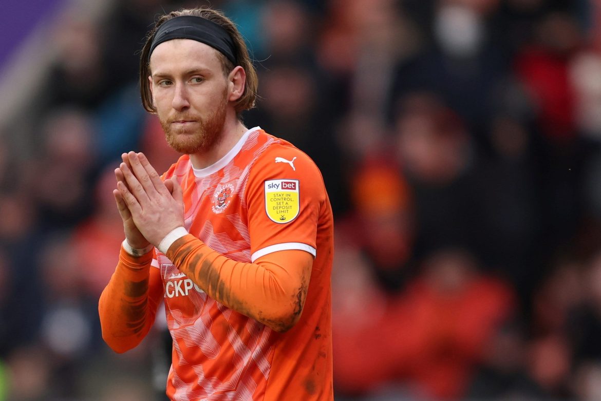 Nottingham Forest plot Josh Bowler bid
